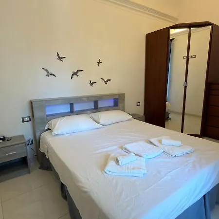 דירה 60 M From The Promenade - Torre Saracena By Rd Domus ספוטורנו